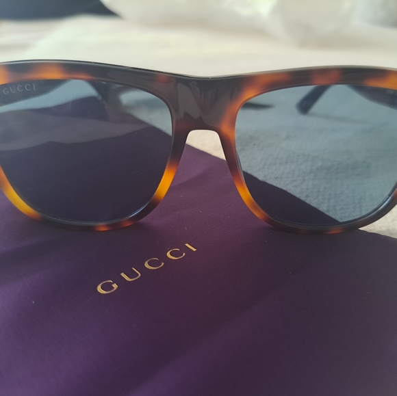 Sunglasses - Picture 5 of 5